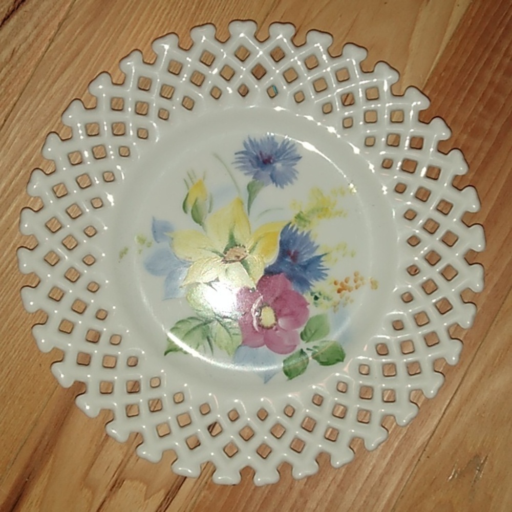 Vintage Lefton Hand Painted Rare Design 6350 Bone white with bright flowers